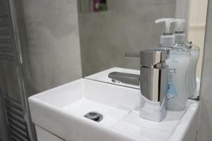 Luxury London Garden home sleep 7, 2 mins to metro