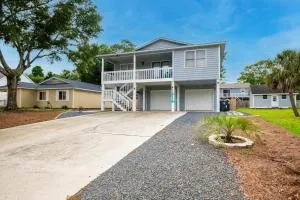 La Isla Bonita by Oak Island Accommodations - Midway