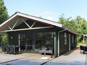 6 person holiday home in Hadsund