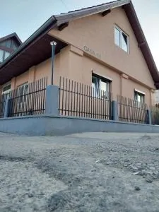 Casa 115 Toplița - Cioboţeni