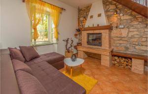 Beautiful Home In Nedescina With Wifi And 2 Bedrooms