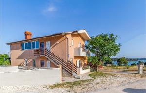 Cozy Apartment In Medulin With Wifi