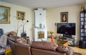 Stunning Home In Ljungbyholm With Sauna