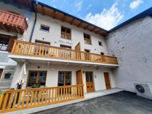 Apartments Hlapi with SPA 