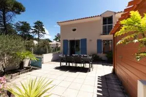 À 800m de la plage, maison pour 6 avec piscine - Plage-des-Demoiselles