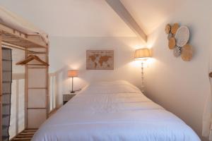 À 800m de la plage, maison pour 6 avec piscine