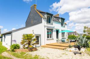 Maisons de vacances Vacances pour 8 aux portes du Guilvinec : Maison de Vacances