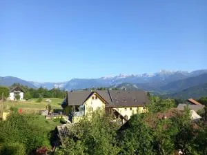 Apartments Tubej - Podbrdo