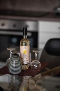 Cozy apartment in Palaio Faliro with a great view (D2)