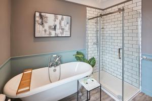 Host & Stay - The Railmans House