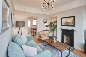 Host & Stay - The Railmans House