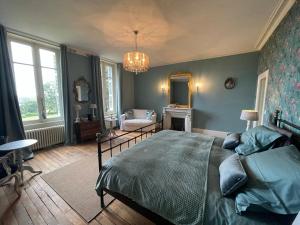 B&B / Chambres d'hotes Chateau du Grand Lucay : photos des chambres