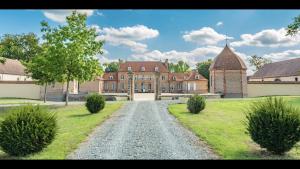 Villas Splendide Chateau du XVIII -Piscine- Parc de Lamas : photos des chambres