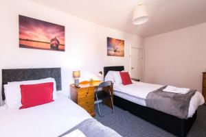 Characterful 2 bed apartment - Spacious & Comfy