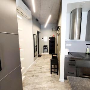 HaPPy Inn Laime Studio, Self Check-In-24-7, A-C, Parking-in-the-underground-Garage