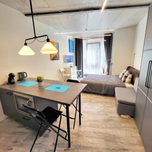 HaPPy Inn Laime Studio, Self Check-In-24-7, A-C, Parking-in-the-underground-Garage