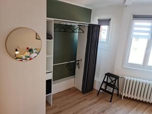 Appartements Le ScottmanHouse - Appartement prive - Centre ville - Gare - Wi-Fi : photos des chambres