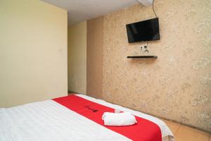 RedDoorz near Cyber Mall