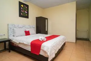 RedDoorz near Cyber Mall - Mergan