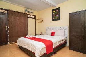 RedDoorz near Cyber Mall