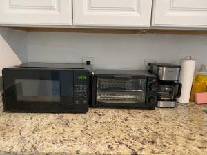 Small House Near Airport Beach - Wynwood