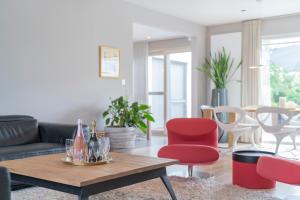 Ruime woning met grote omheinde tuin