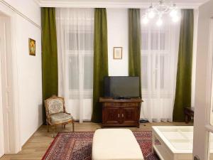 Platános Apartman Tata