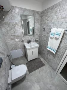 Florents Superb Studio, free parking & garden!!