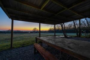 Arcadia Safari Tent in private 5 acre field