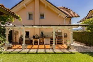 Apartma Summer Garden