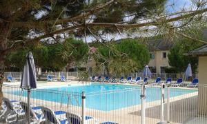 résidence le hameau du moulin -- chemin de Gouny 24290 montignac- DORDOGNE - 3hvězdičkové hotely ve městě Montignac