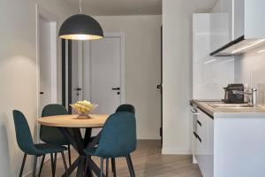 Superior Apartment with balcony room in Hestia - Asklipiou 61