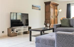 Beautiful Home In Sainte-Mère-Église