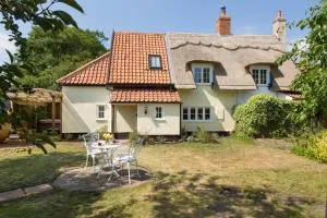 Honeysuckle Cottage - 埃耶