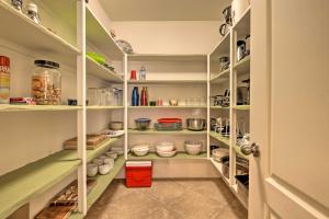 Chic Maricopa Getaway with Outdoor Oasis and Pool