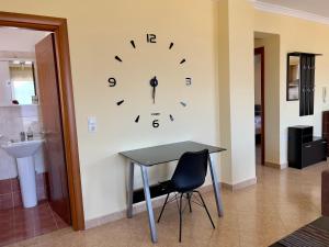 Atrium Luxurious Sea View Apartment