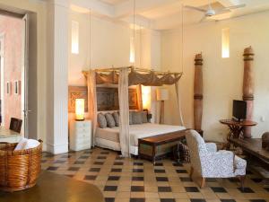 La Passion by Masaya Collection