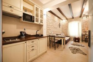 Luxury city center Apartment ANGELS RM