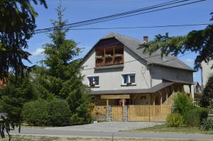 Fenyőfa vendégház - 3hvězdičkové hotely ve městě Szilvásvárad