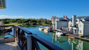 5 on Aruba - Marina Martinique