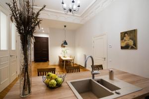 Old Riga Modern and Spacious 2 bedroom Apartment