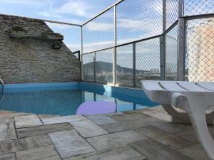 Cobertura com piscina e churrasqueira - Guarujá