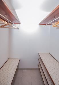 Charming Private Rooms in an Apartment A2 Penha - Faro