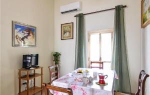 3 Bedroom Amazing Apartment In Posada