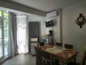 NASTY 24 ApartHotel Pool & Spa Mamaia Nord