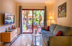 Beautiful Apartment In Los Alcázares