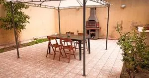 Domumontegrappa - Appartamento indipendente con giardino - Sestu - Sestu