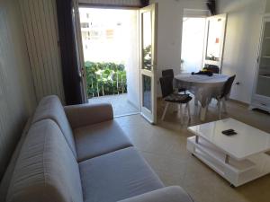 Apartment Hypnos Petrovac