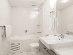 Oaks Adelaide Horizons Suites