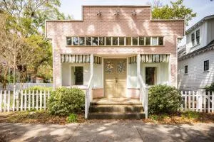 Candy Store House by Oak Island Accommodations - ساوثبورت